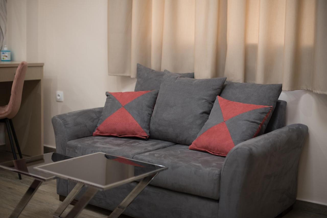Rob Venture Suites At The Central Of Athens City Екстериор снимка
