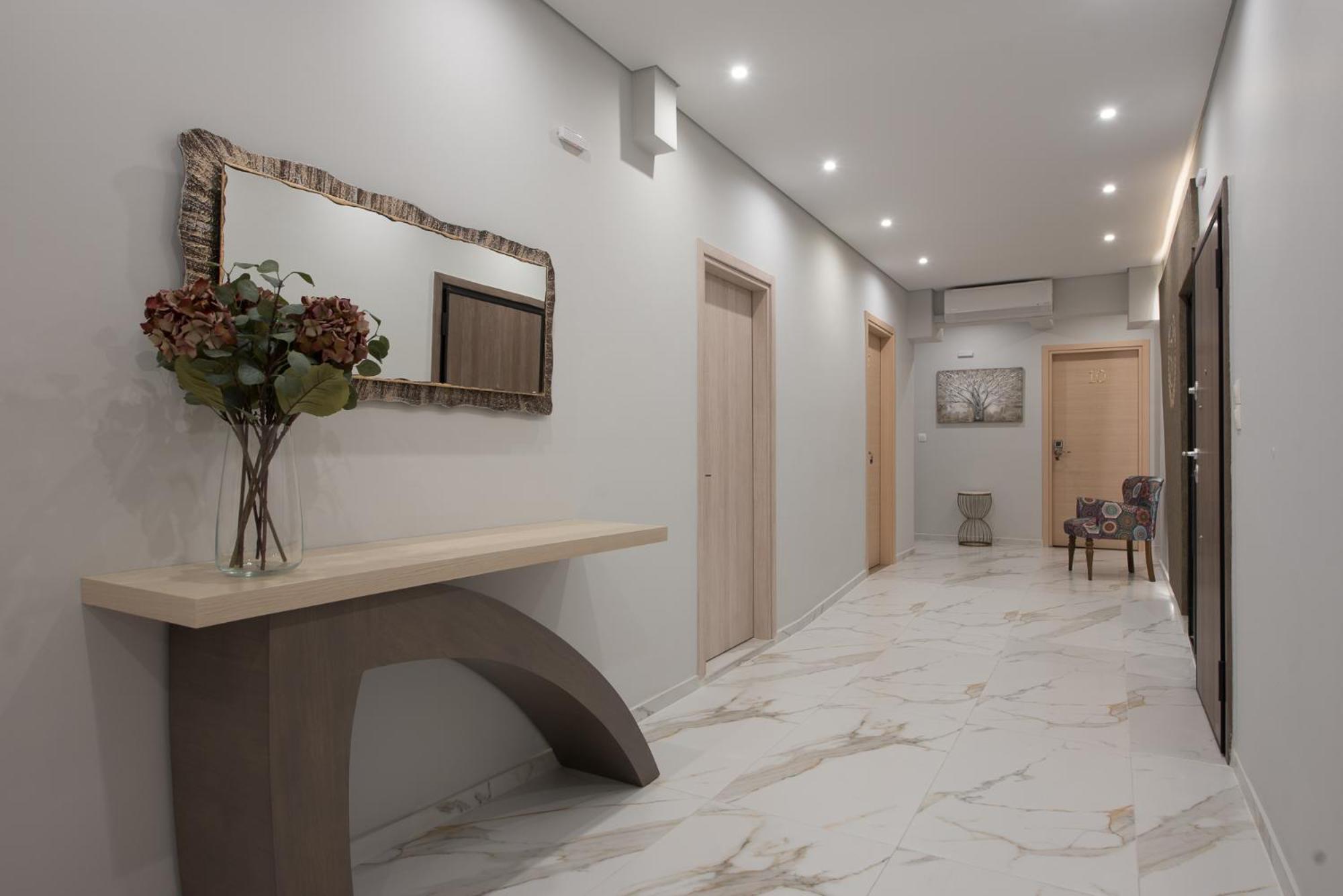 Rob Venture Suites At The Central Of Athens City Екстериор снимка