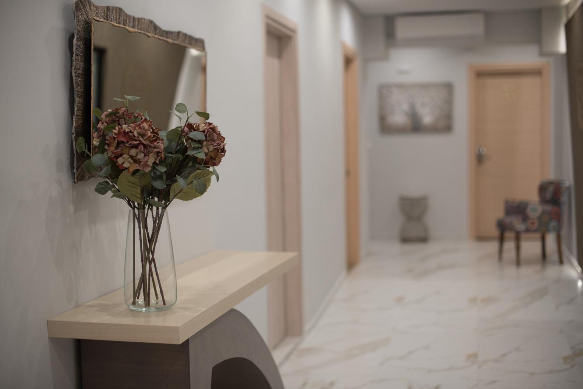 Rob Venture Suites At The Central Of Athens City Екстериор снимка
