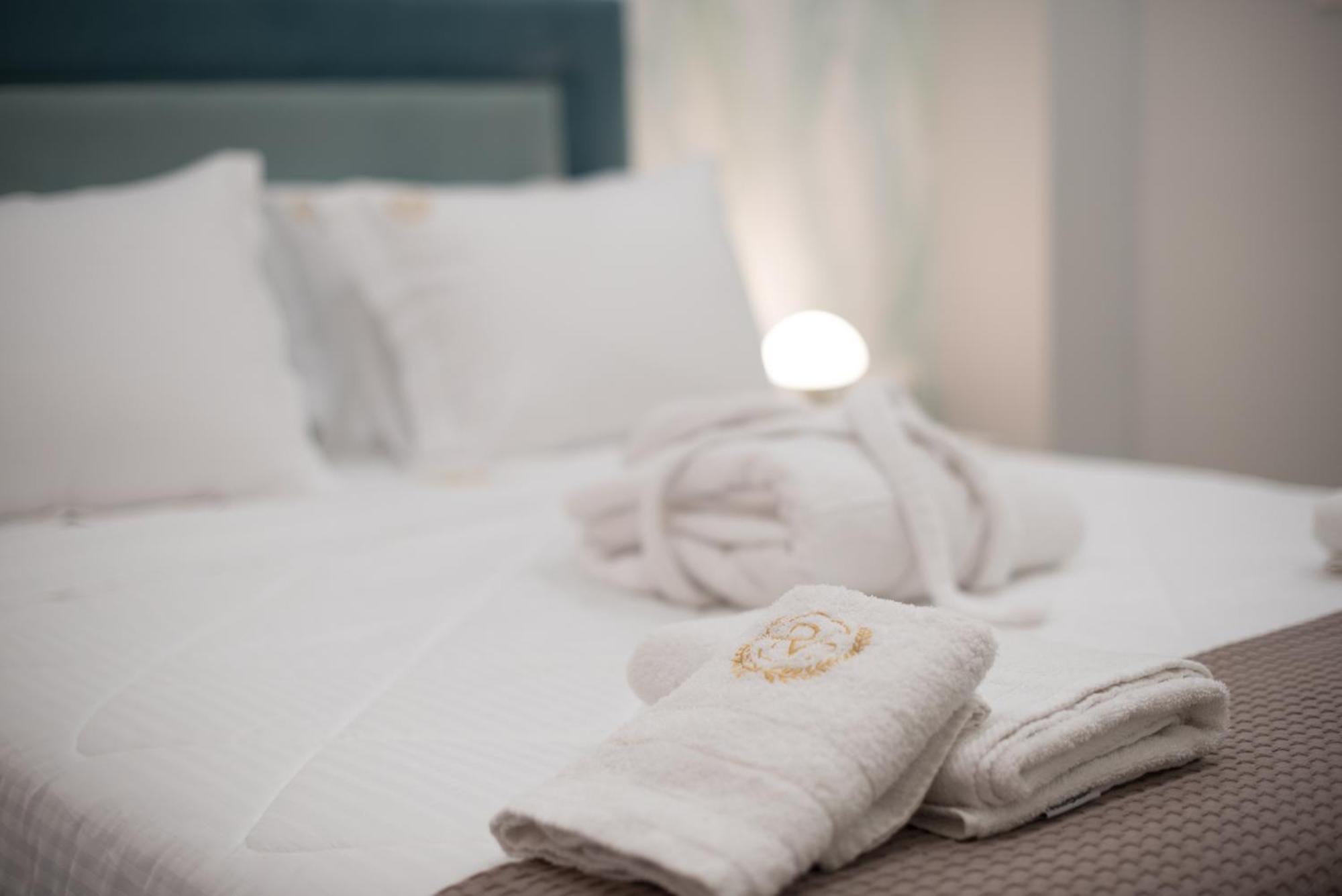 Rob Venture Suites At The Central Of Athens City Стая снимка